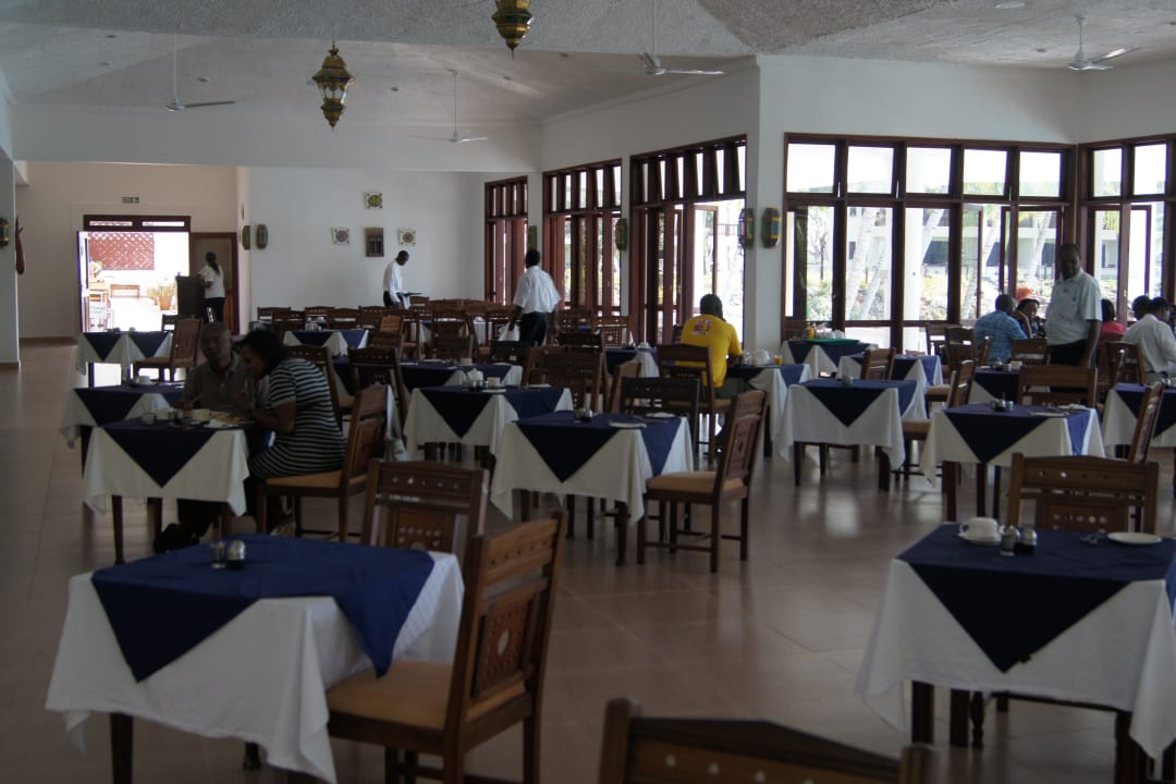 Restaurant PrideInn Flamingo Beach Resort & Spa