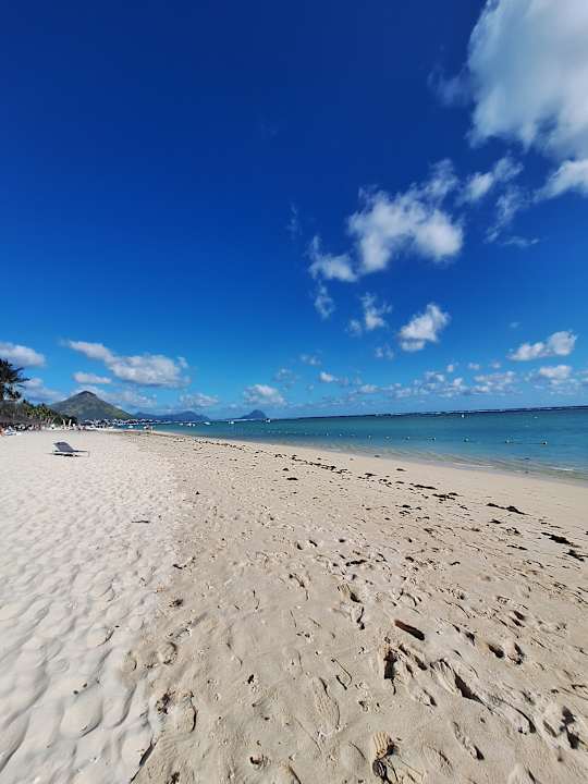 Strand La Pirogue Mauritius