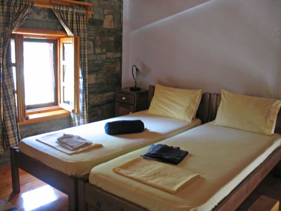 Bett Hotel Alexis Villas