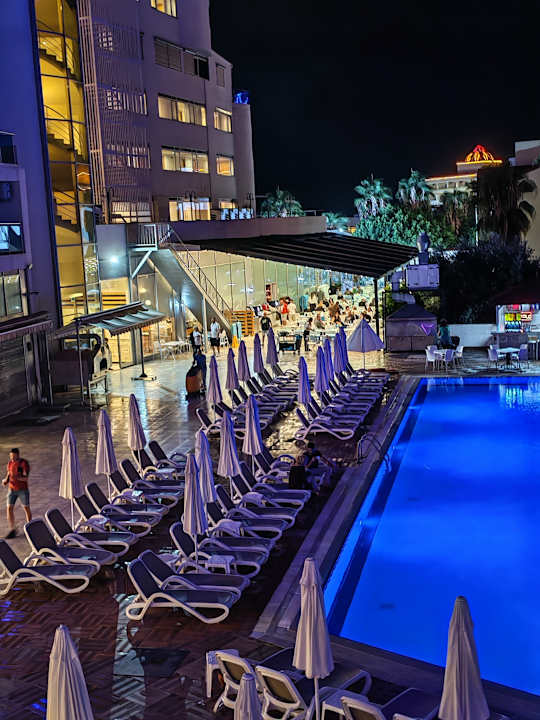 Pool Narcia Resort Side