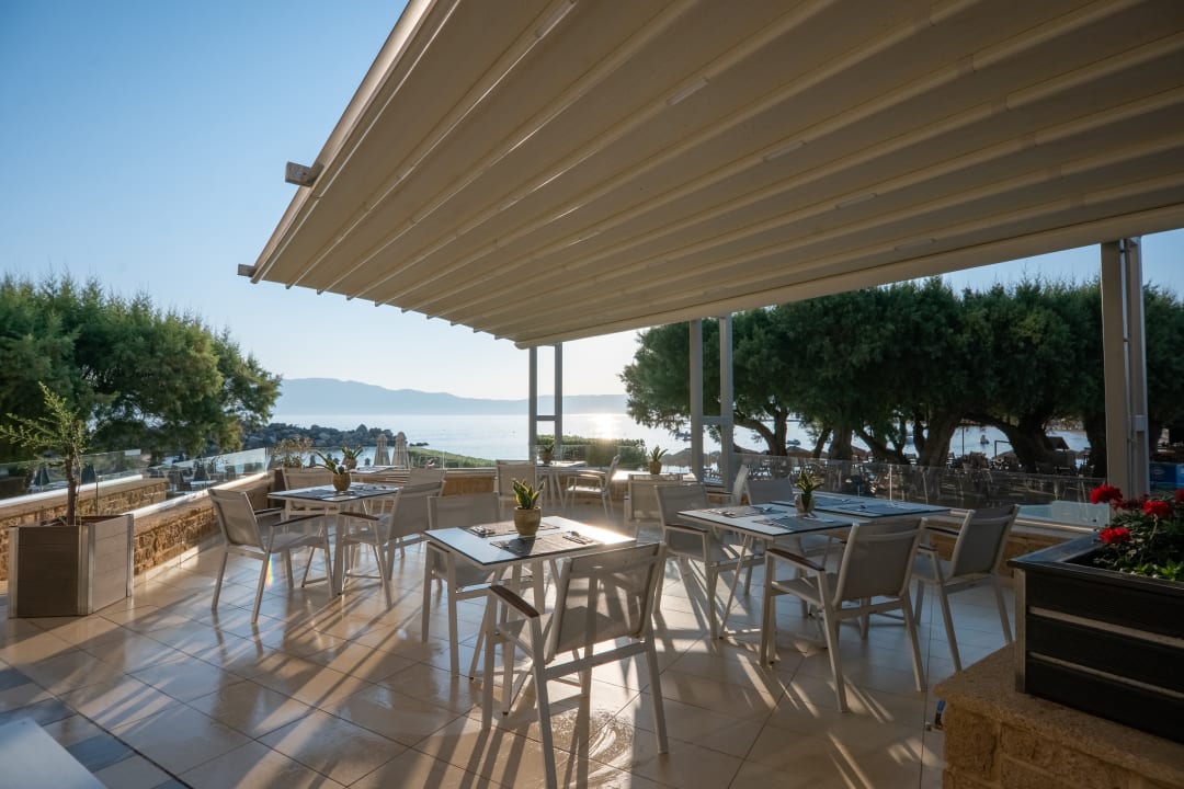 Gastro Hotel Molos Bay