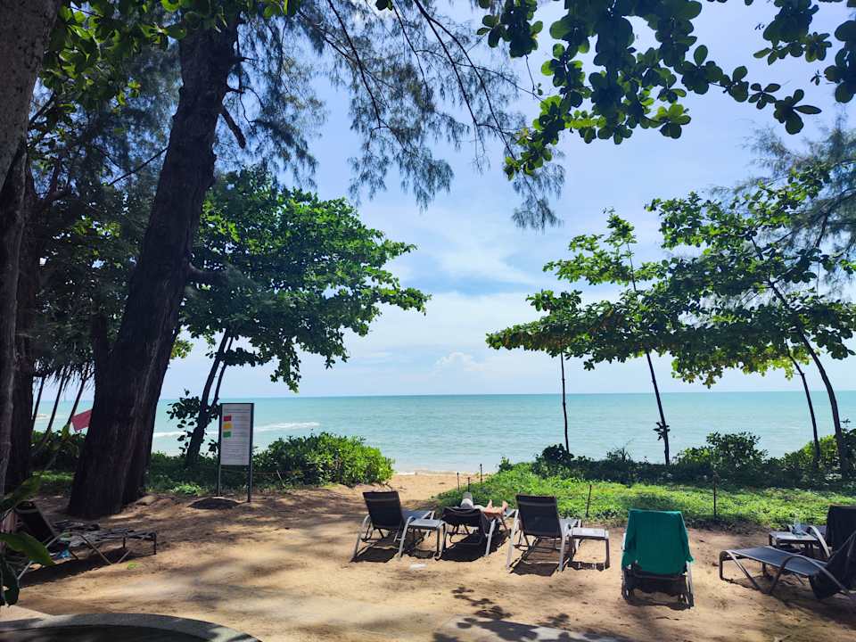 Strand X10 Khaolak Resort