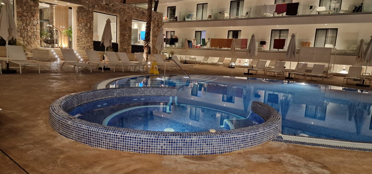 Pool Hotel Morlans Suites