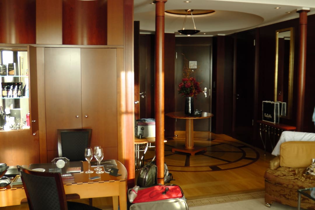 Blick auf den Eingangsbereich Hotel Adlon Kempinski Berlin