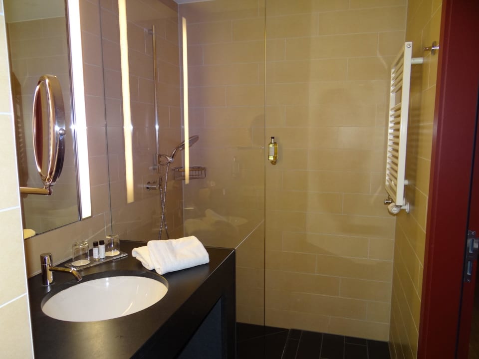 Schöne Dusche AMERON Köln Hotel Regent