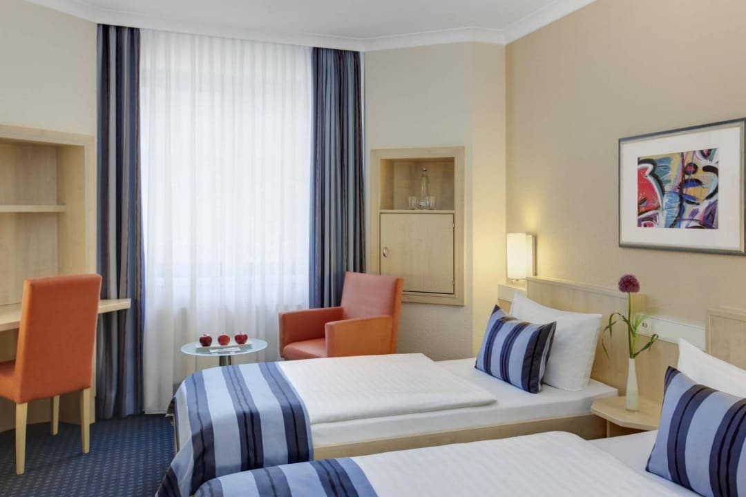 Standard Room Twin Bed IntercityHotel Nürnberg