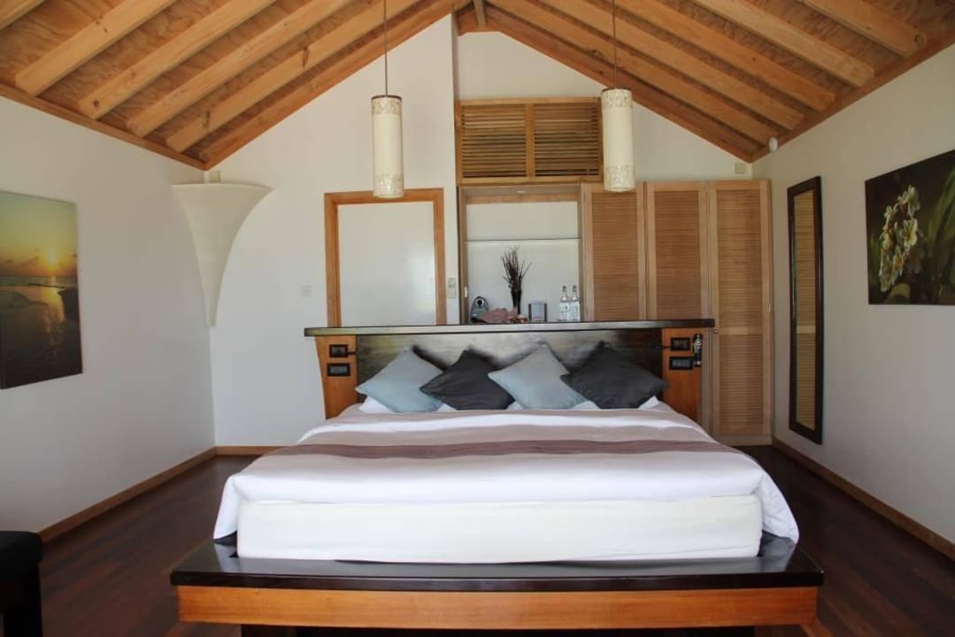 Strandvilla Kuredu Island Resort & Spa