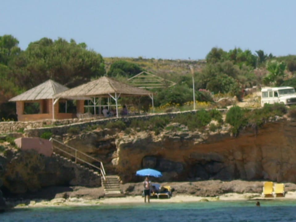 Strand Hotel Comino . leider voller Algen  Comino Hotel & Bungalows