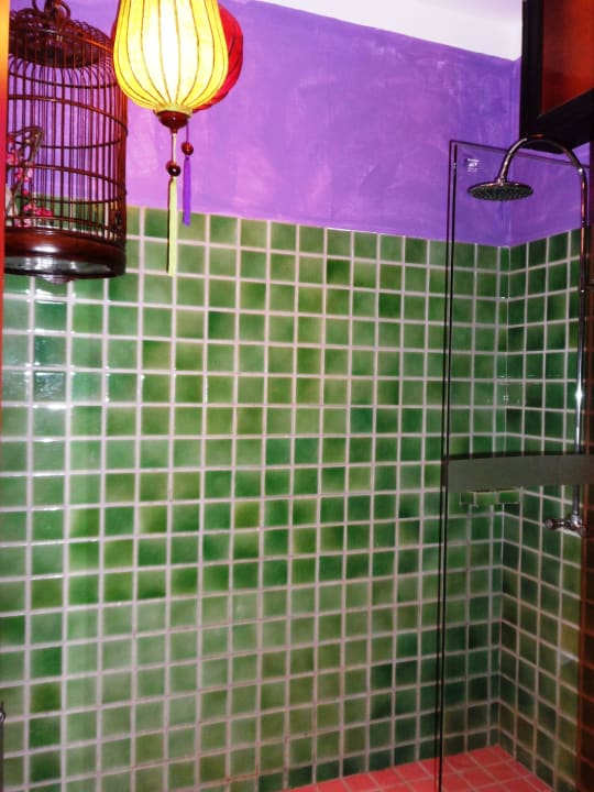 Nawet w łazience lampiony Shanghai Mansion Bangkok