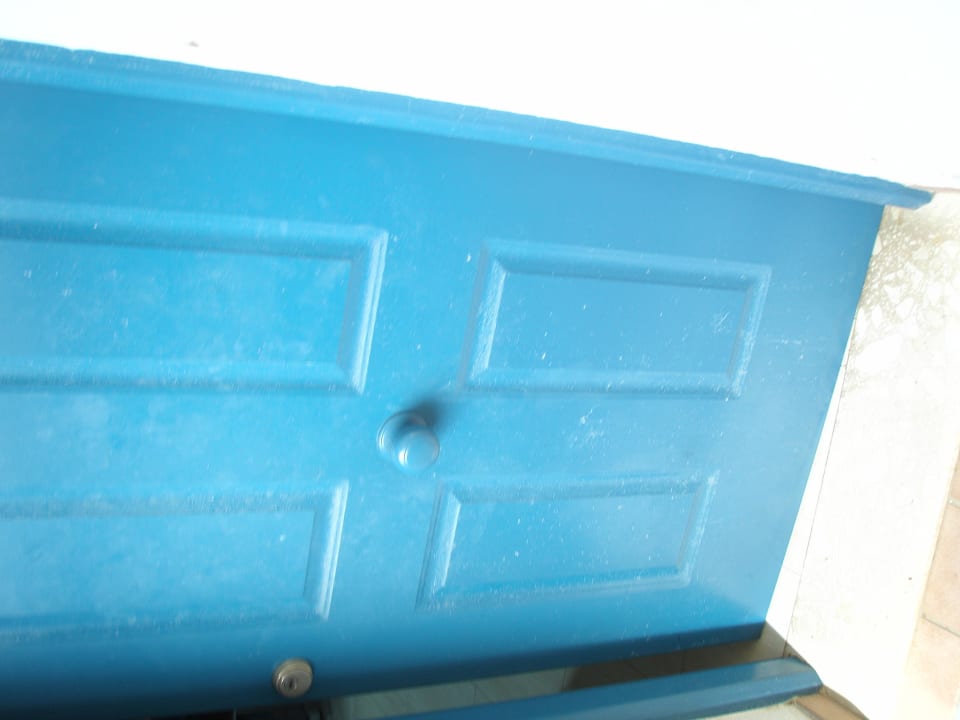 Zimmertür nach Reinigung! Hotel THB Tropical Island