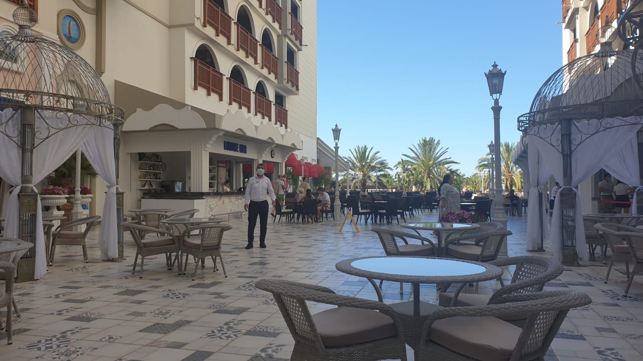 Gastro Quattro Beach Spa & Resort