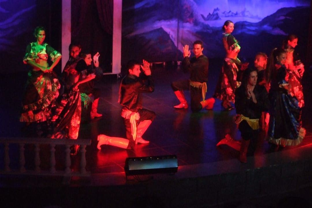 Show Hotel Royal Dragon