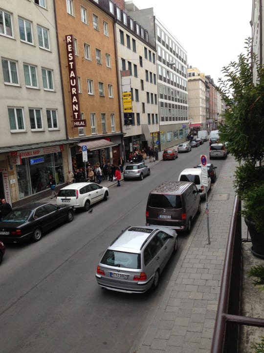 Blick nach rechts Litty's Hotel