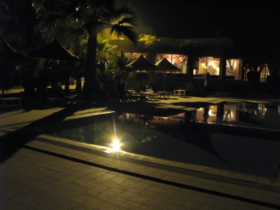 La piscine The Ksar Djerba Charming Hotel & SPA