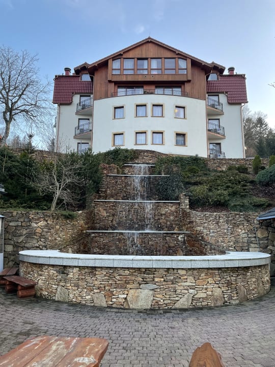 Außenansicht Hotel & Medi-Spa Biały Kamień