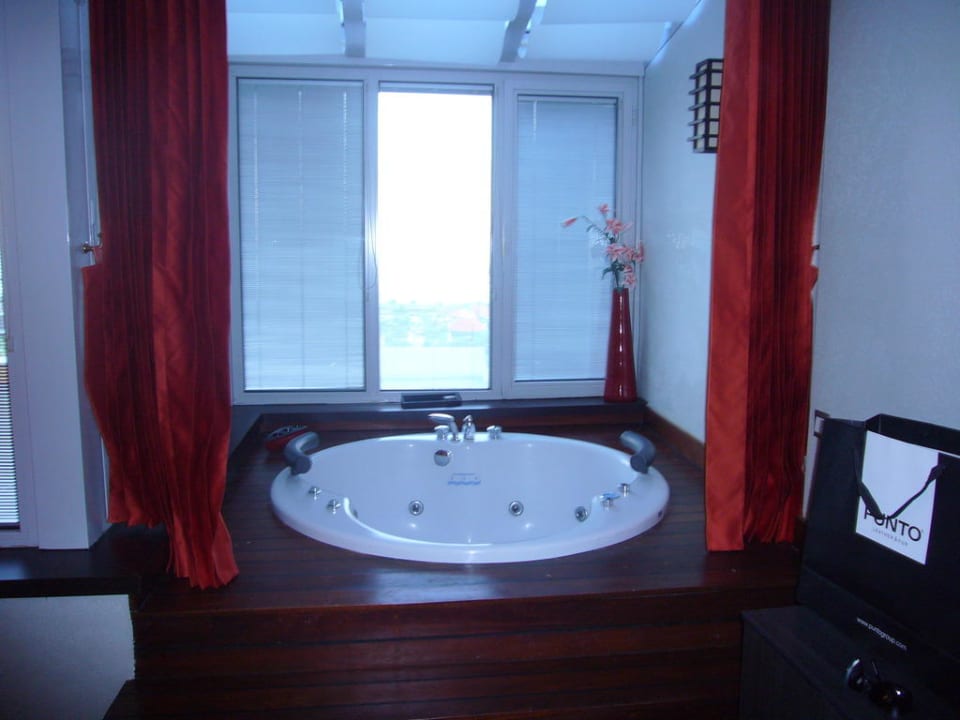 Джакузи - сьют номер Limak Lara Deluxe Hotel & Resort