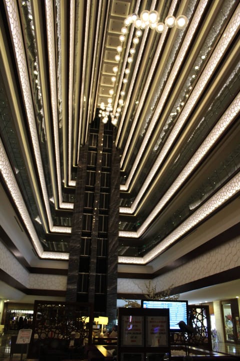 Eingangsbereich Ramada Plaza Antalya
