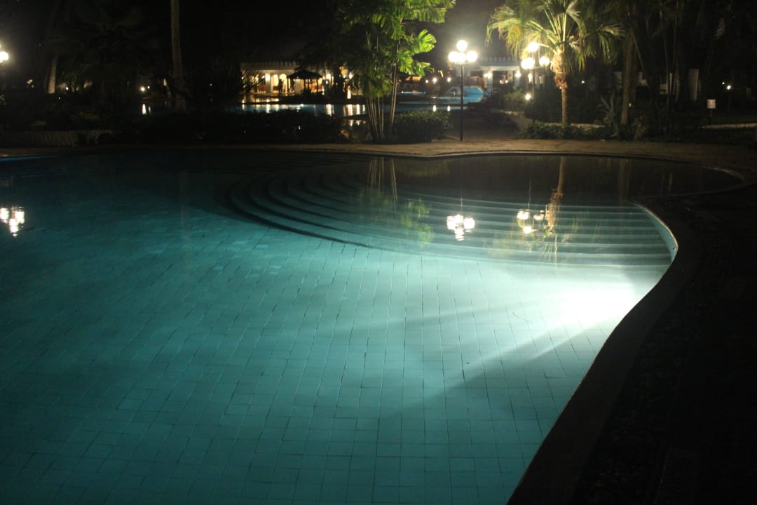 Pool Hotel Southern Palms Beach Resort