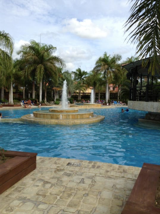 Sehr gepflegt und schön Villas Bavaro Resort & Spa