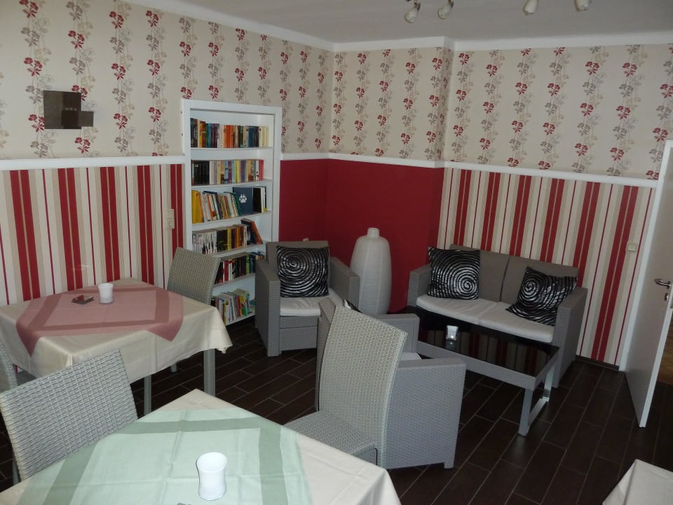 Bibliothek im Kaminzimmer Amy's Wohlfühlvilla