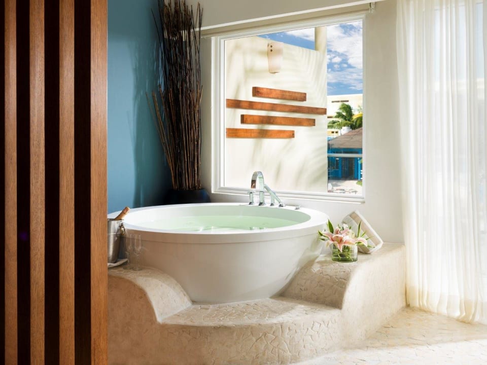 Zimmer Azul Beach Resort Riviera Cancun by Karisma