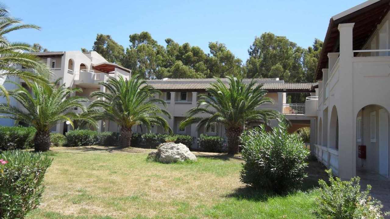 Garten Sandy Beach Resort