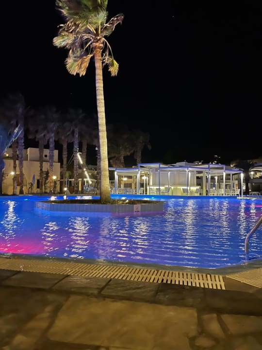 Pool Porto Bello Beach