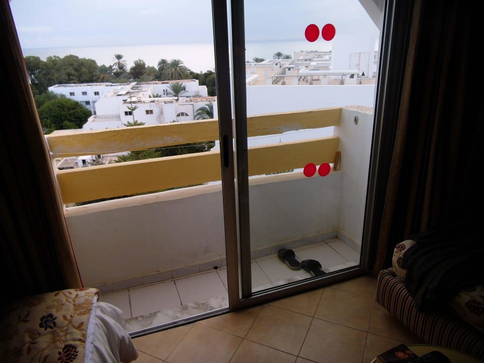 Sehr kleiner Balkon, nur zum stehen Marhaba Royal Salem