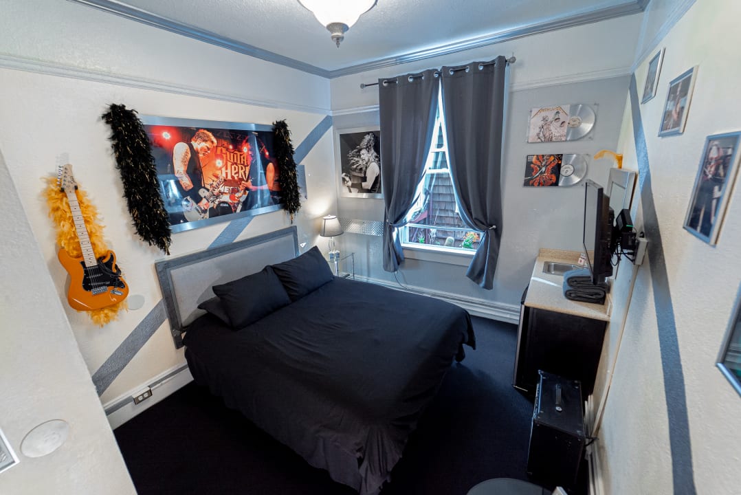 Zimmer Music City Hotel/Hostel