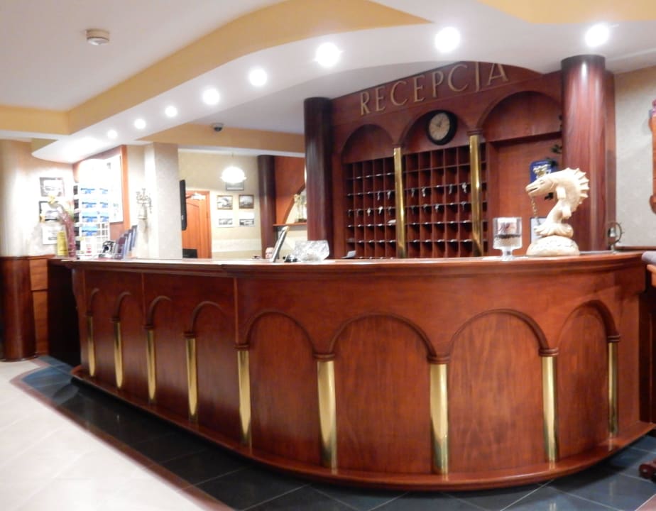 Rezeption Hotel Mazurski Dworek