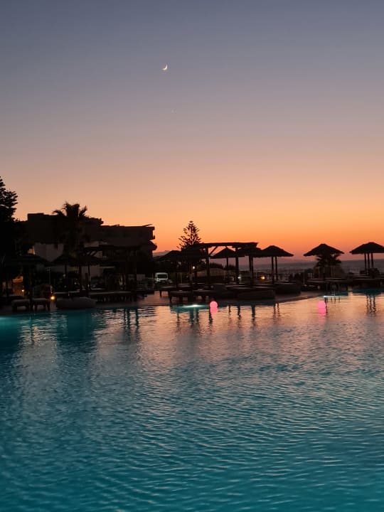 Ausblick Mitsis Rinela