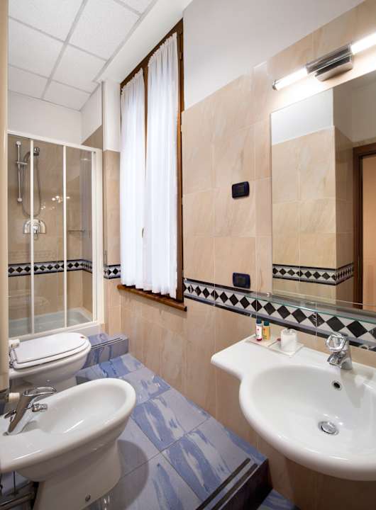 Zimmer Lancaster Hotel