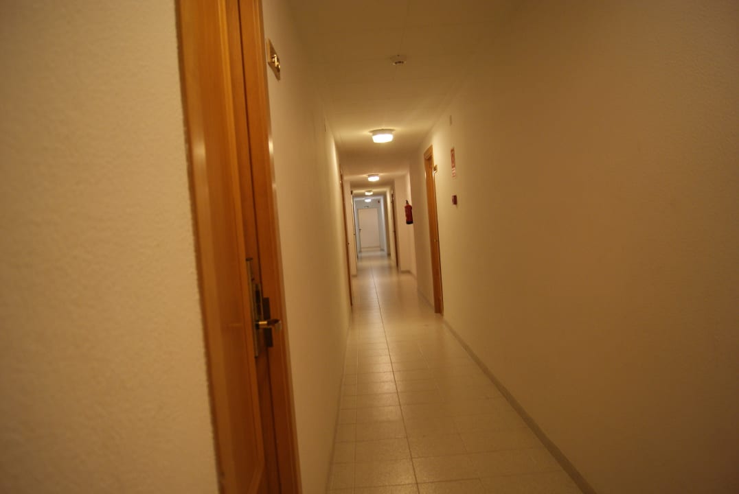 Korytarz FERGUS Club Pineda Splash