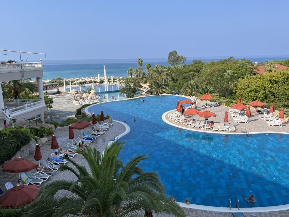 Pool Starlight Resort Hotel