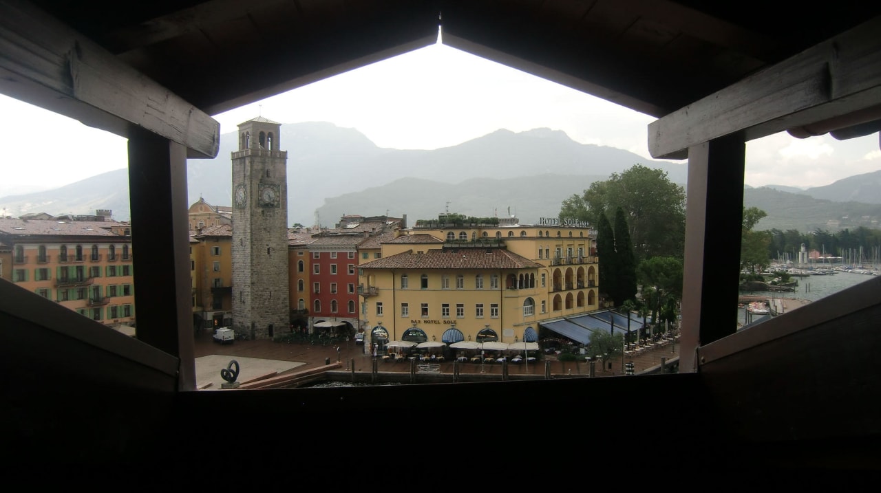 Ausblick auf den See! Hotel Europa - Skypool & Panorama