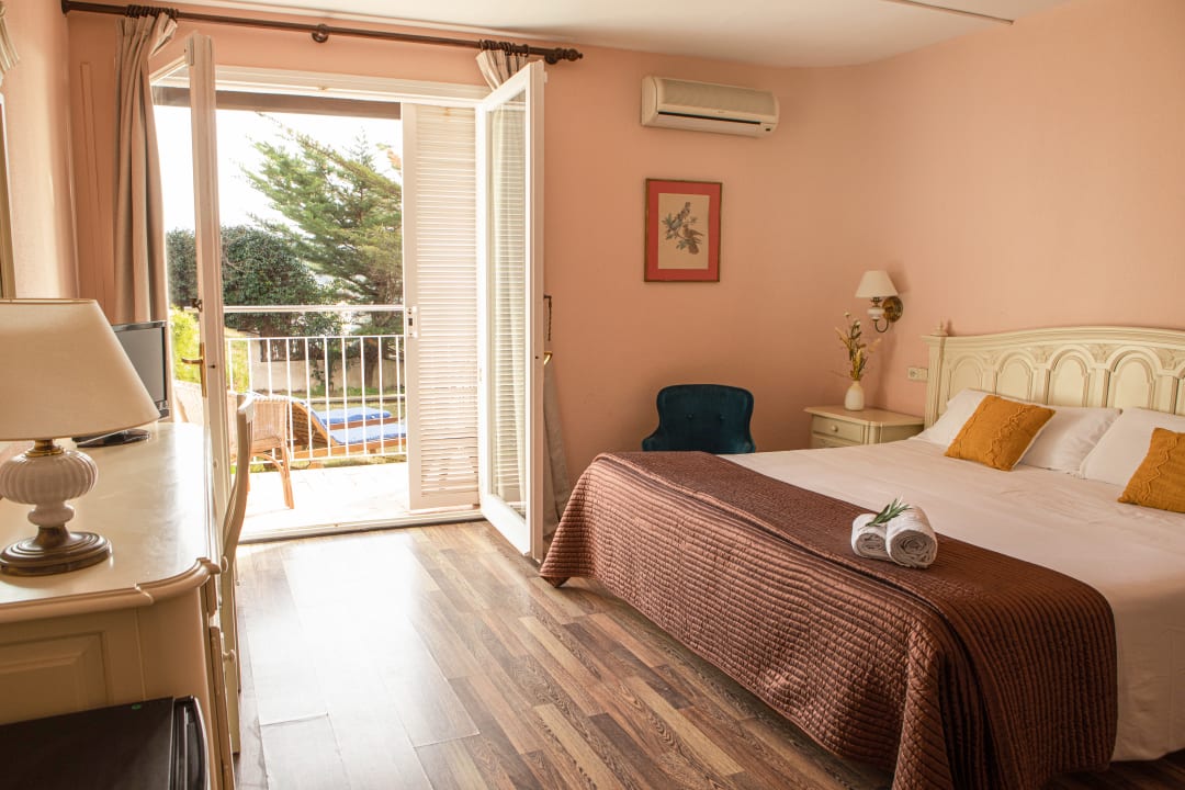 Zimmer Hotel Roger de Flor Seleqtta