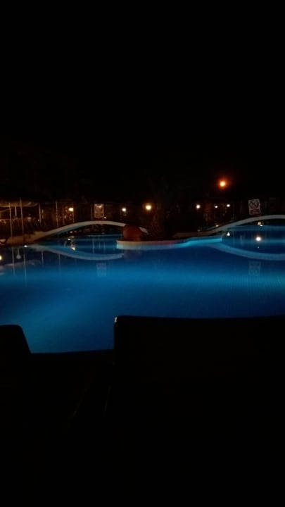 Bei Nacht Club Yali Hotels & Resort