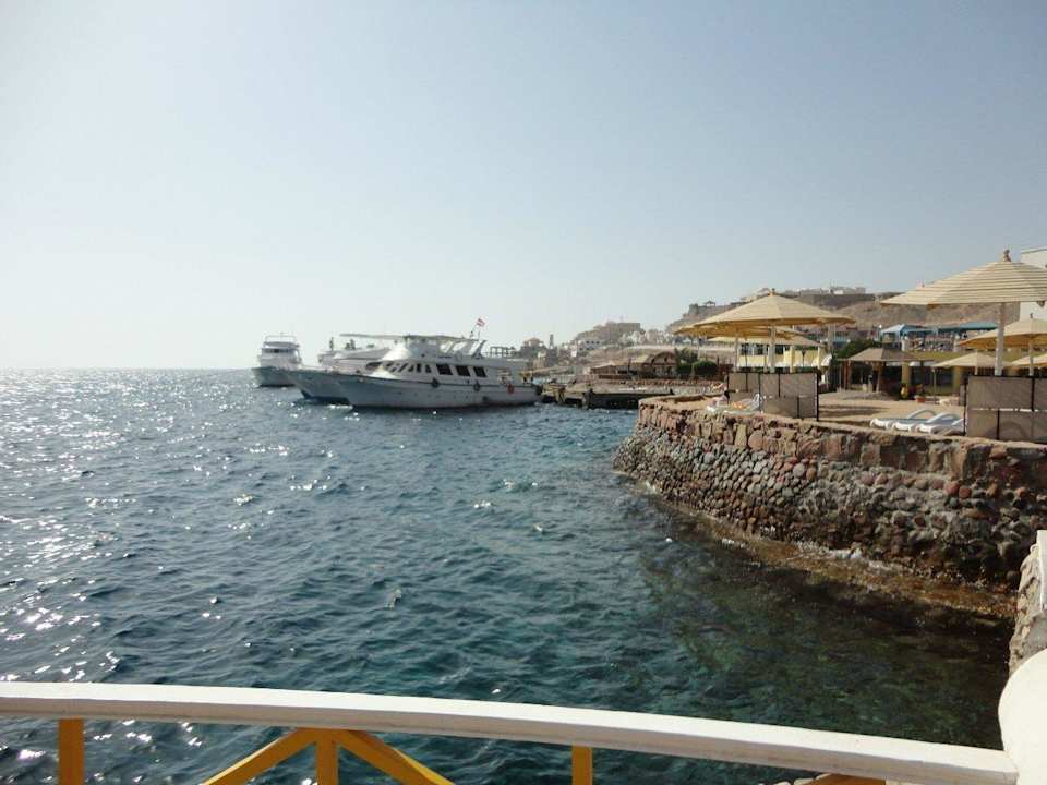 Пляж SUNRISE Holidays Resort (Adults Only)