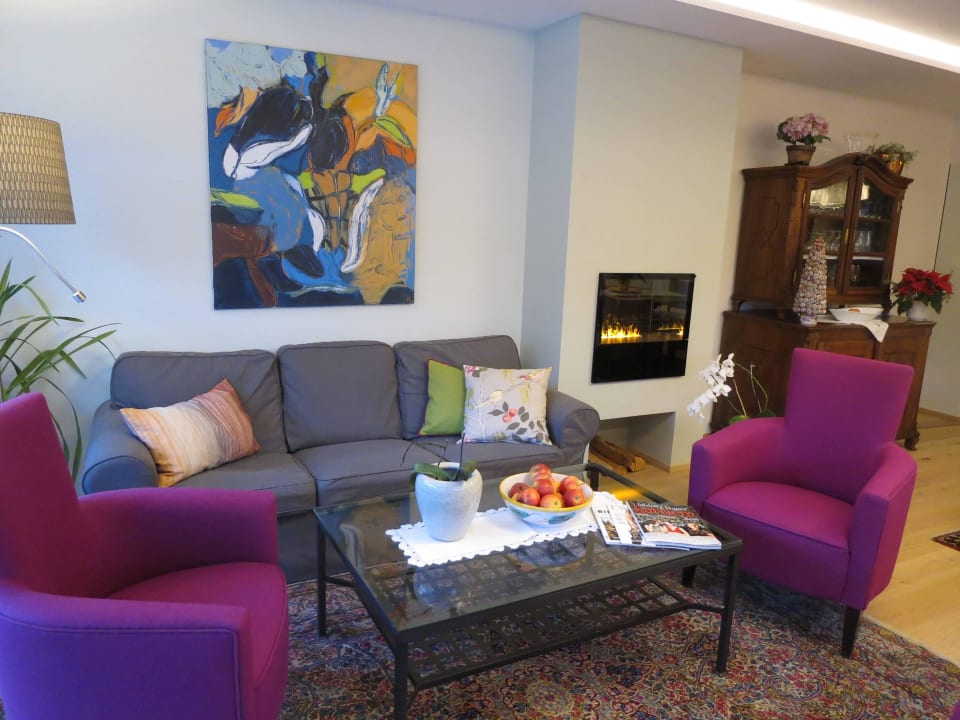 Neu renovierter Aufenthaltsraum Gästehaus Schusser an der Therme