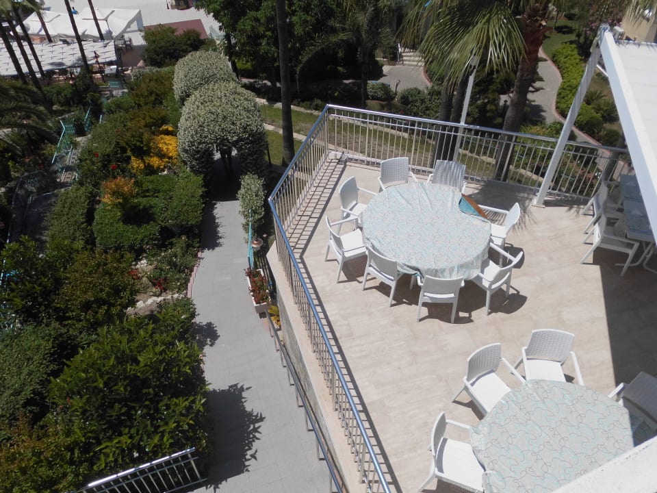 Ausblick Iz Flower Side Beach Hotel