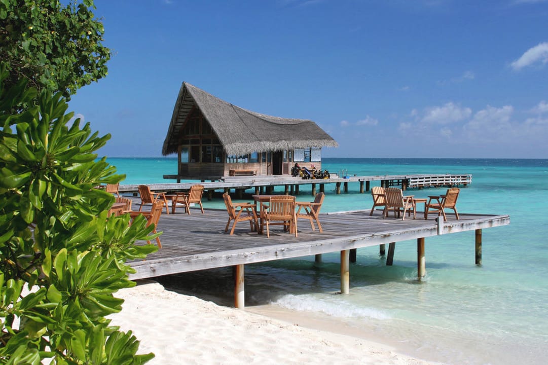 Die Dhoni Bar Kuramathi Maldives