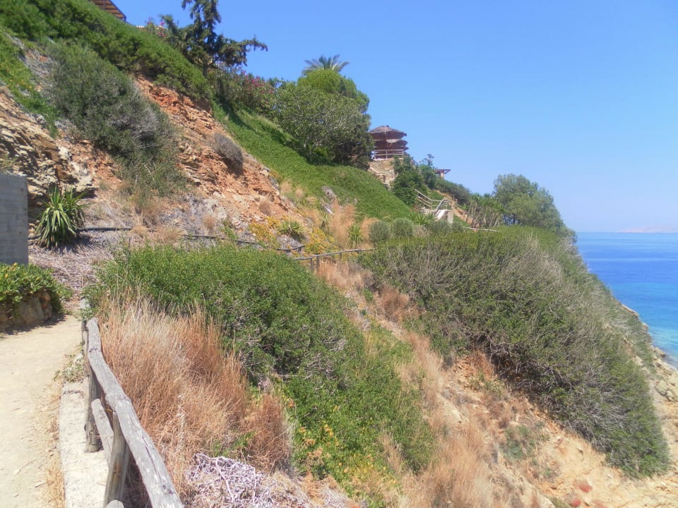 Weg vom Hotel zum Strand Seaside A Lifestyle Resort