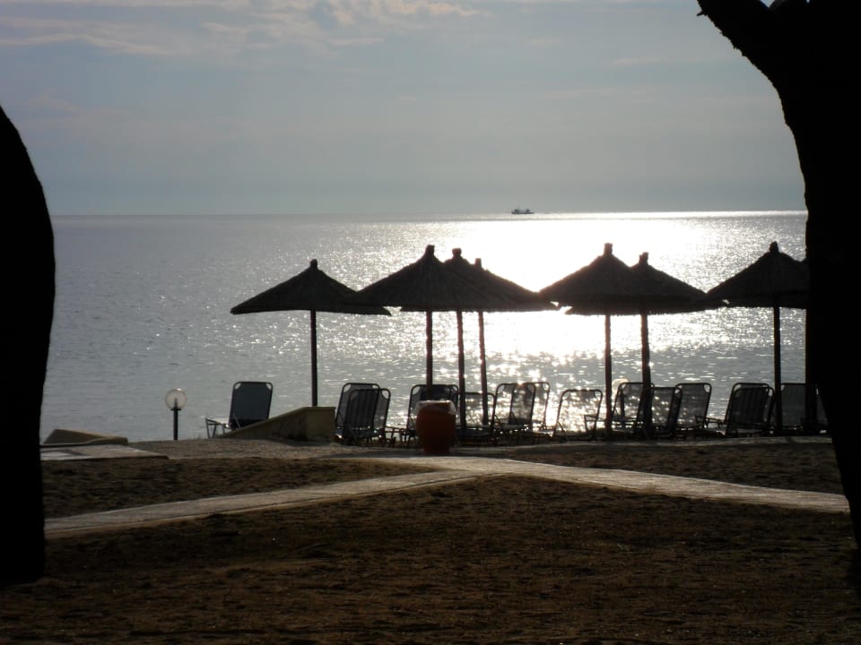 Gegenlicht am Strand Hotel Portes Beach