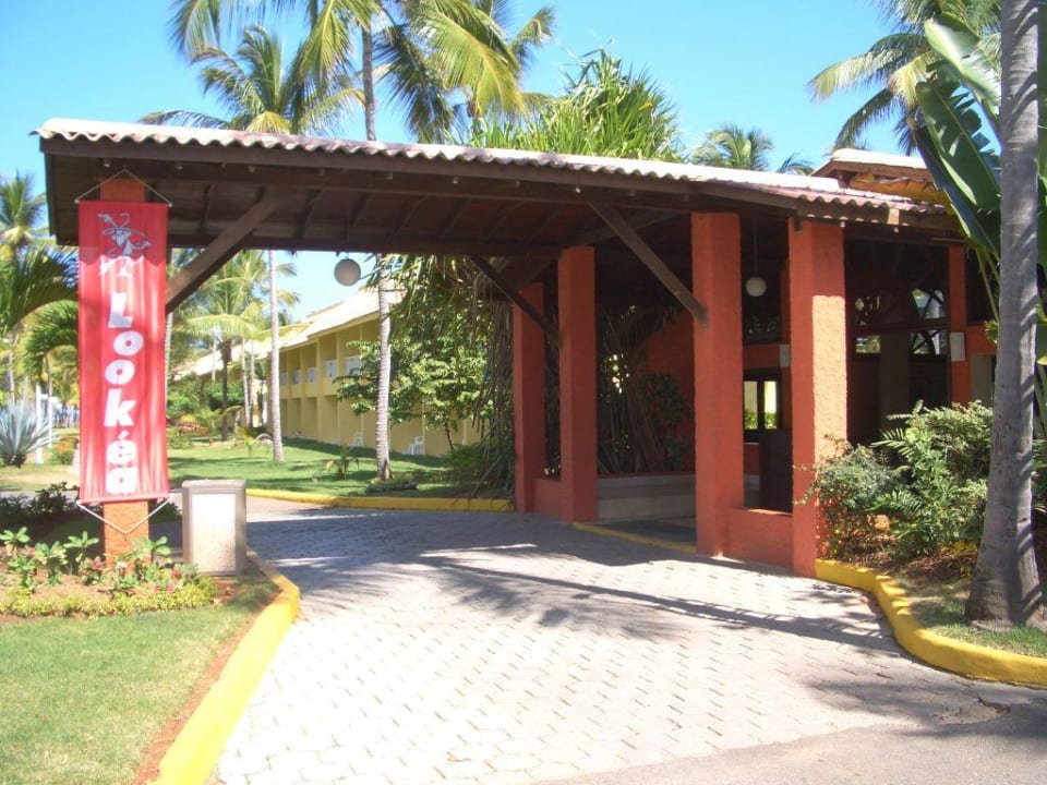 Eingang Casa Marina Bay Wyndham Alltra Samana