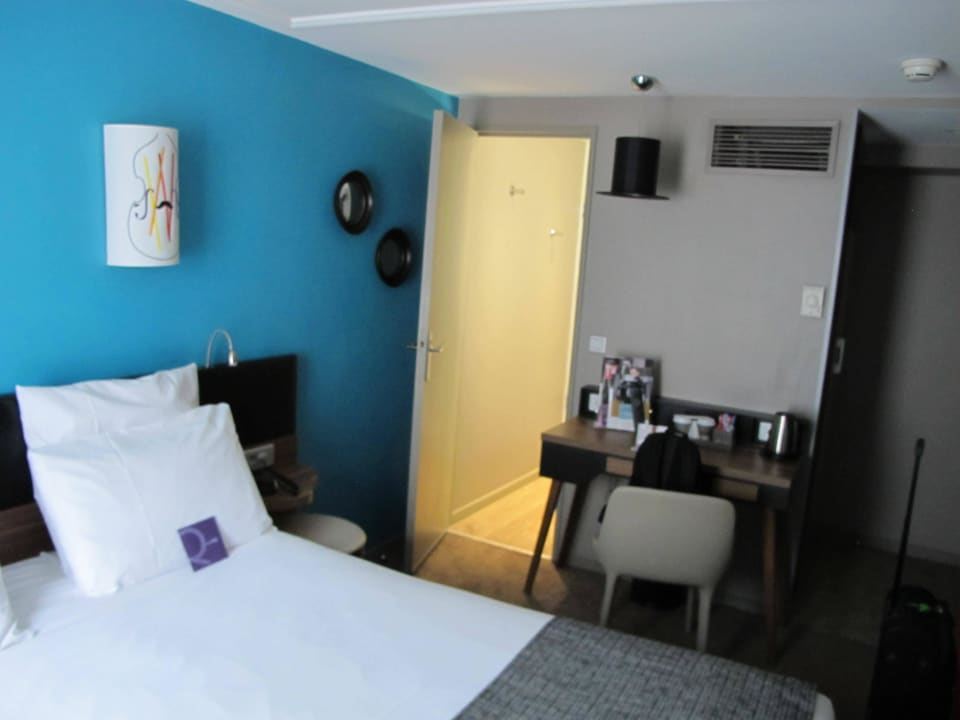 Blickrichtung Bad Hotel Mercure Paris Opera Grands Boulevards