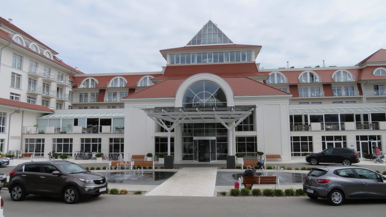 Eingang Grand Lubicz – Uzdrowisko Ustka