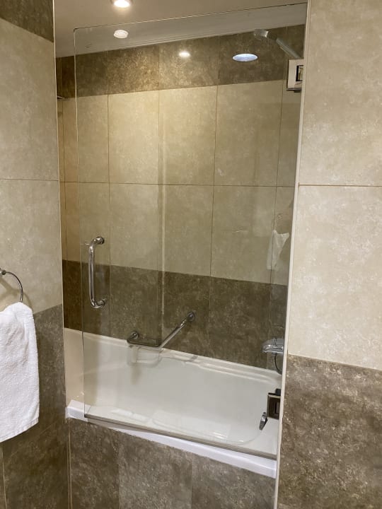 Zimmer Two Seasons Hotel & Apartments