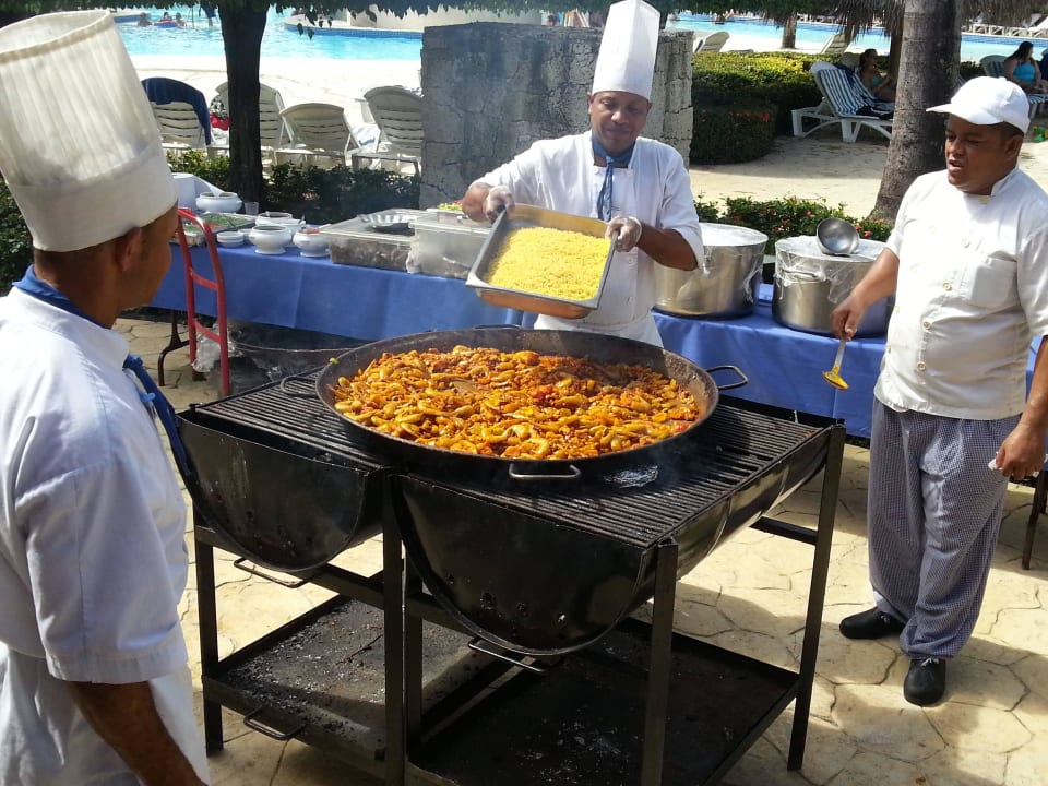 Essen Iberostar Waves Costa Dorada