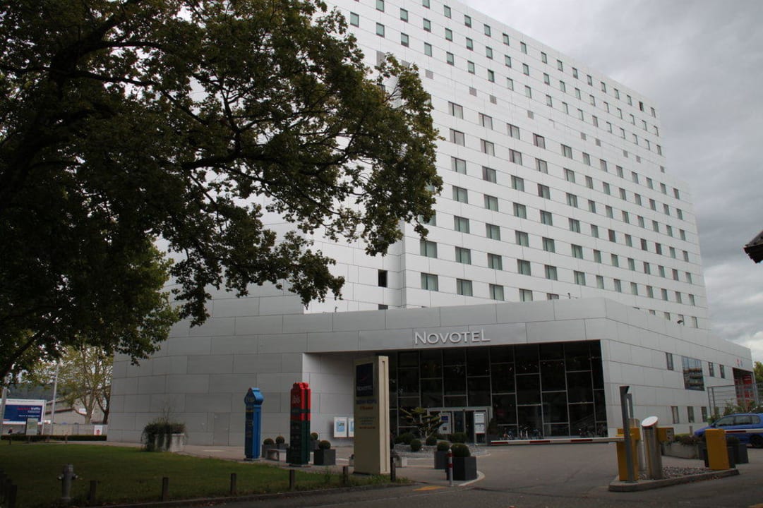 Aussenansicht Hotel Novotel Bern Expo