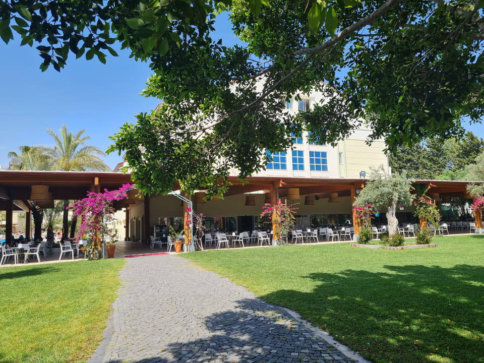 Außenansicht Hotel Süral Resort